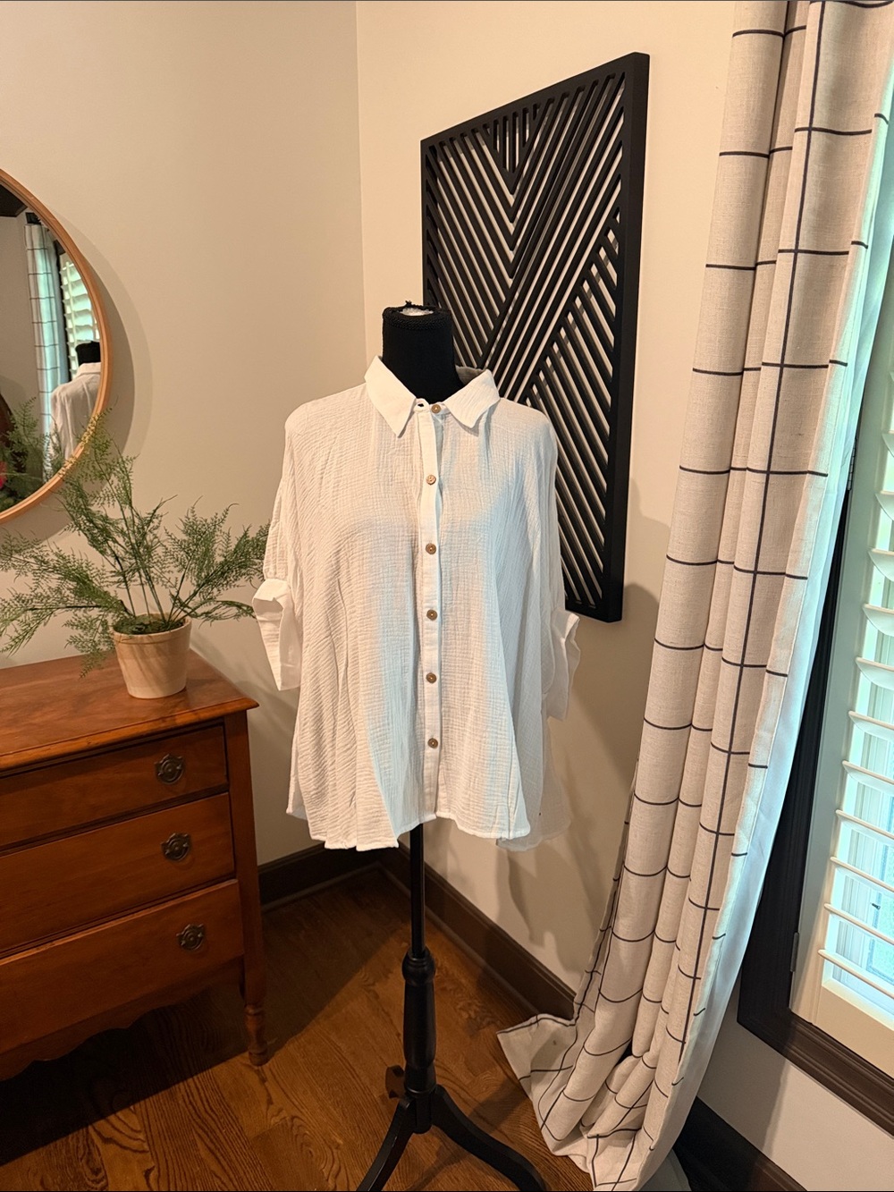 Day + Moon White Gauze poncho top medium